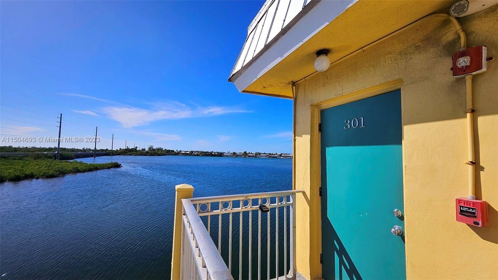 Nestled in a prime location just 10 miles from Key West, this end unit 1 bedroom 1 bath Penthouse Unit is a true gem.