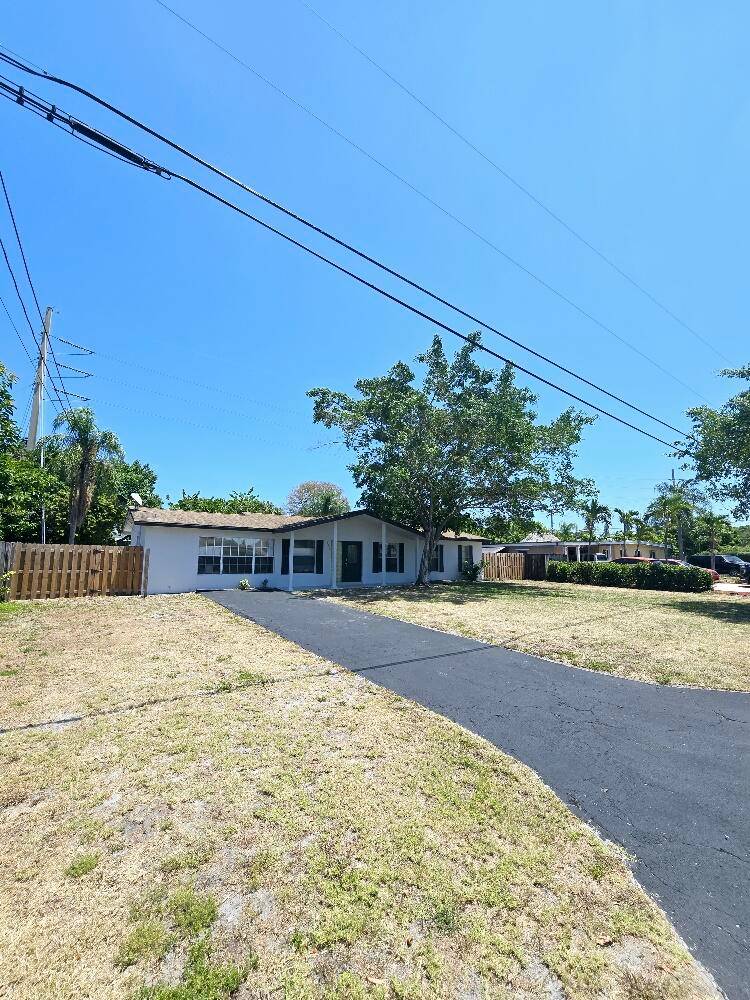 3 2 TOTALLY FRESHLEY PAINTED INSIDE AND OUT, NEW FLOORING, POOL HOME ON 1 4 ACRE.