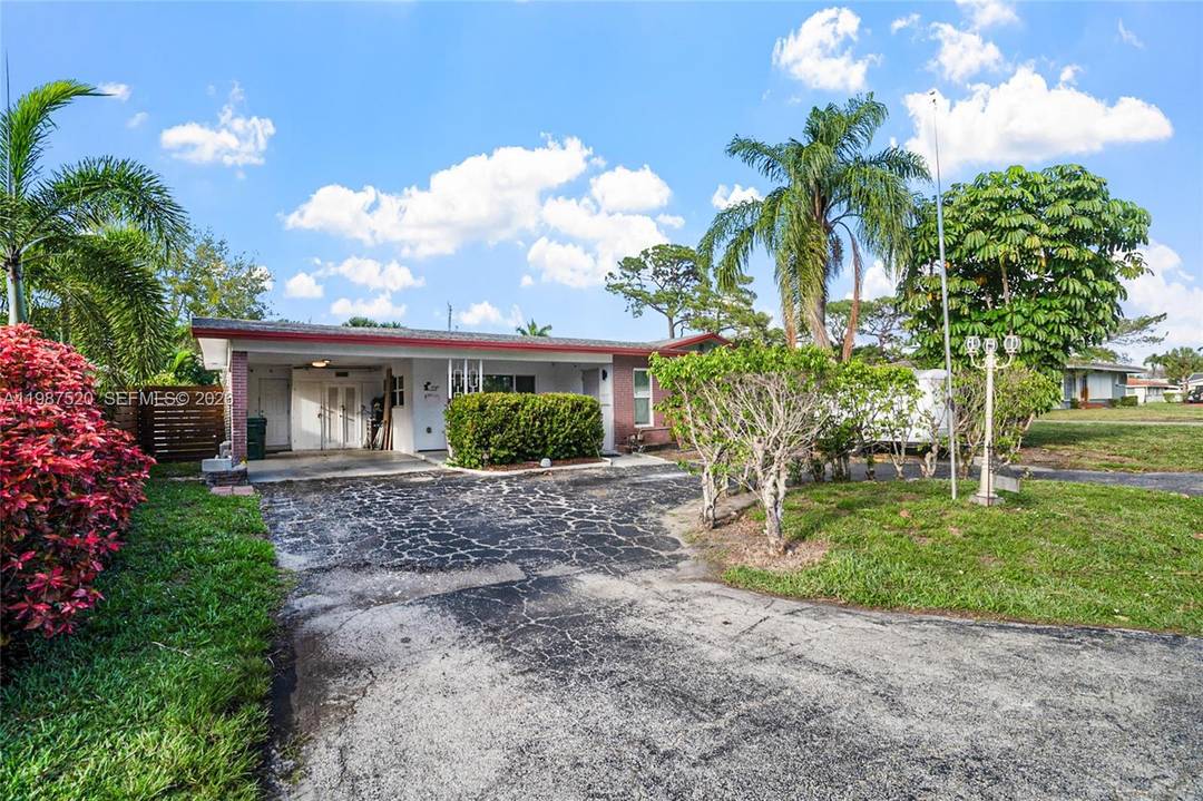 Spacious 3 bedroom, 2 bath pool home located in desirable Oakland Park.