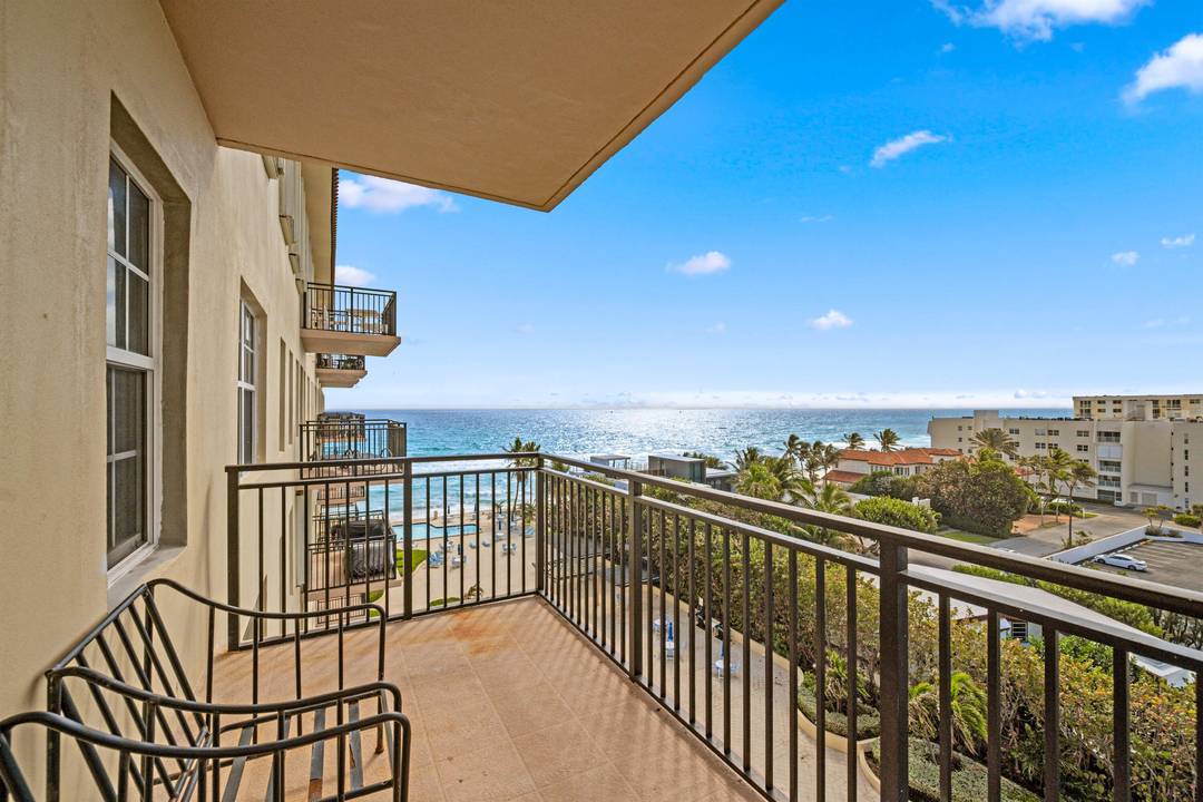 Enjoy coastal living in this beautifully maintained 2 bedroom, 2 bathroom condo in La Bonne Vie.