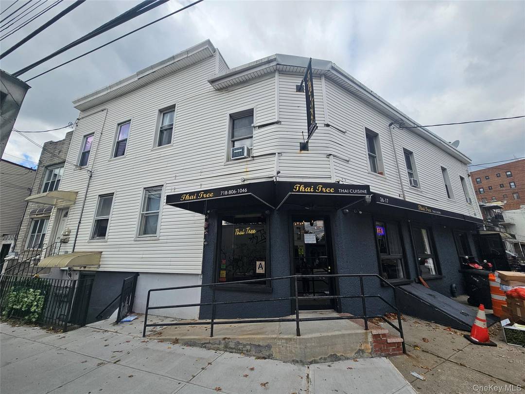 Prime Mixed Use Investment Opportunity in Long Island City Sunnyside Border !