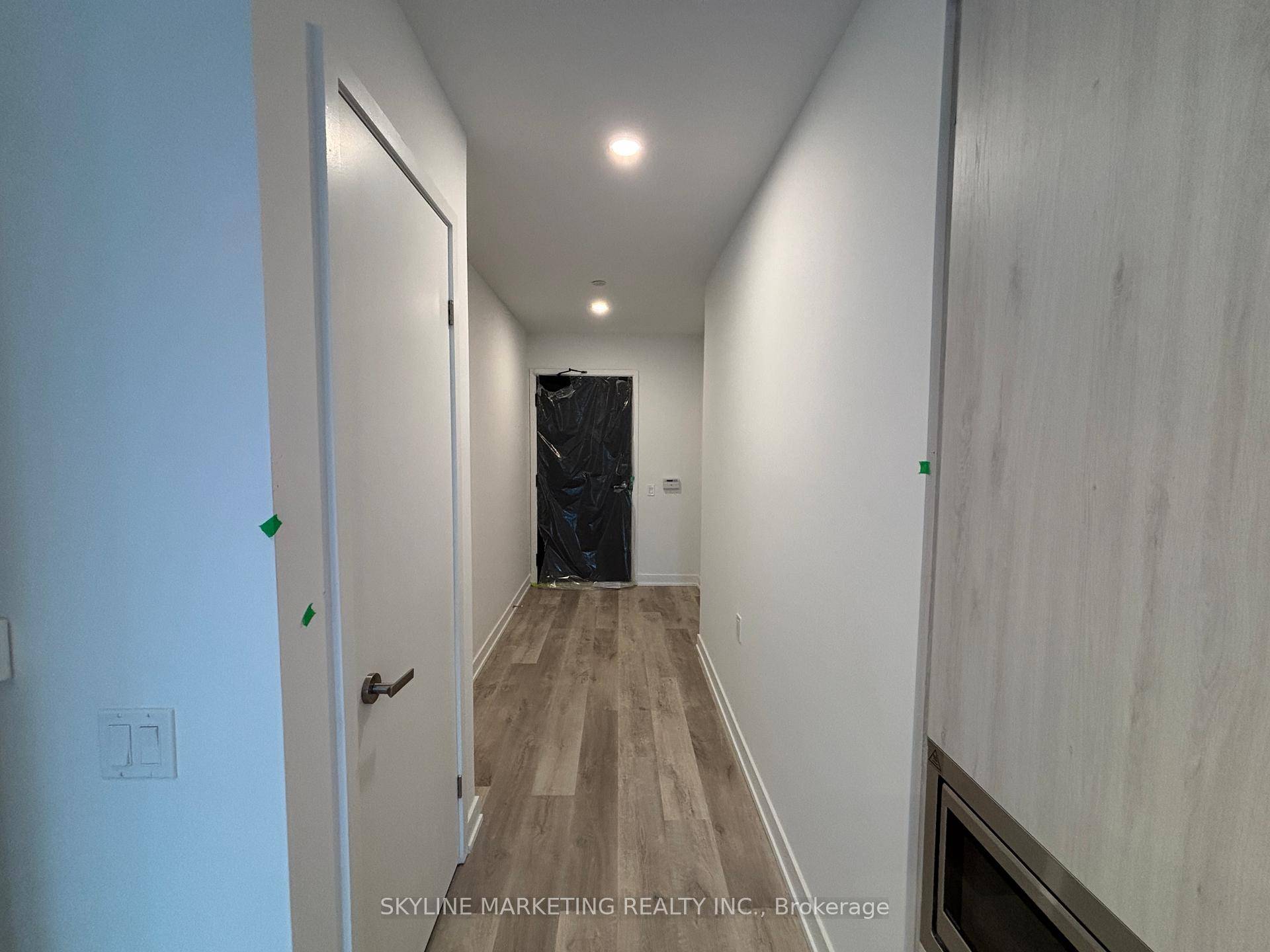 Welcome to 88 Queen, ultra modern and luxurious condominium living.