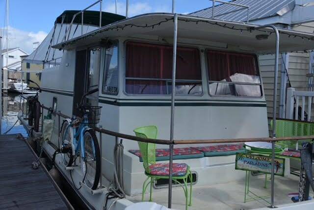 Very nice well maintained 34' Trojan Houseboat located in Central Key West.