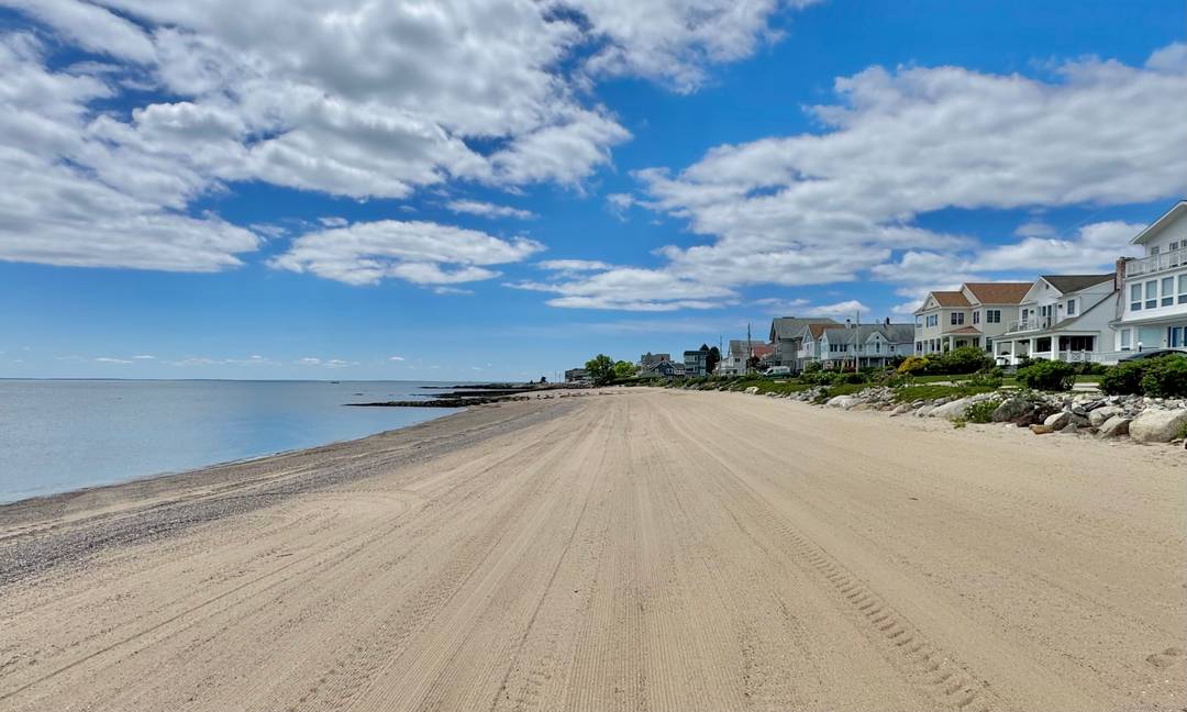 Gorgeous New Construction Townhouse with Water Views f Award Winning Woodmont Beach !