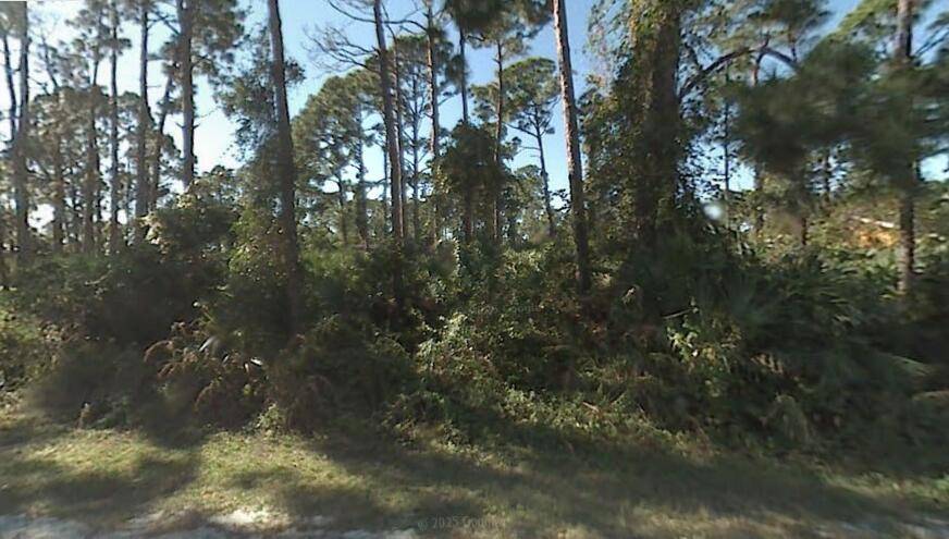 Great opportunity to build your dream home on a beautiful lot in quaint neighborhood of Vero Beach !