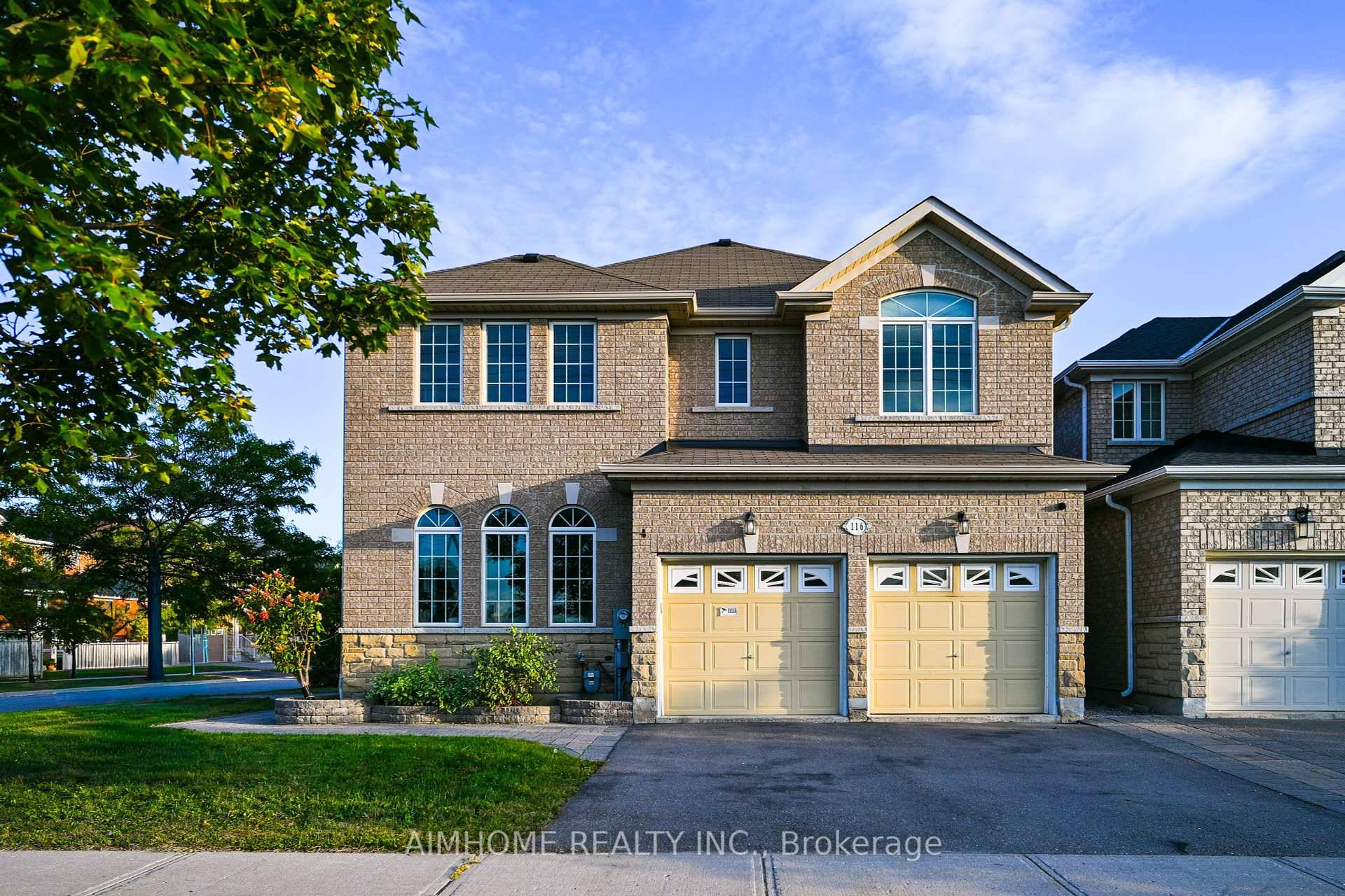 Stunning Luxury 4 1 Br 2 Car Garage Family Home In The Prestigious Wismer Community !