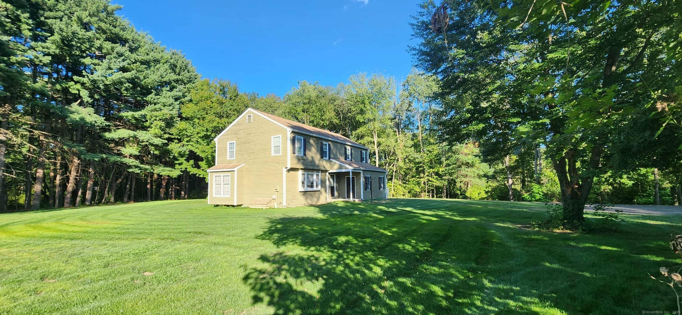 Unique Opportunity in the Heart of Simsbury 4 Bedroom, 2.