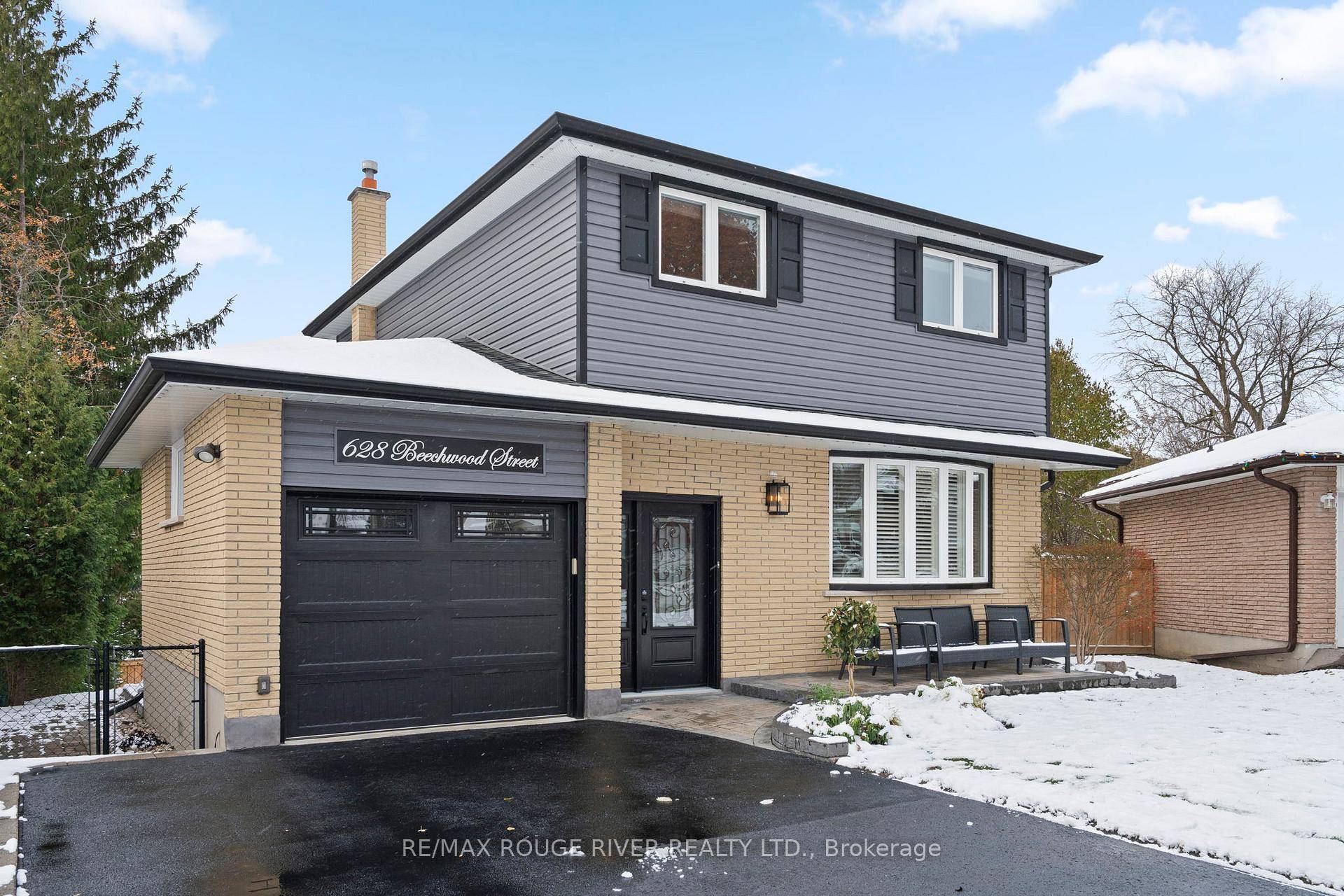 Welcome to this family friendly location that offers the perfect blend of tranquility and convenience, with schools, shopping, parks, and all amenities just moments away.