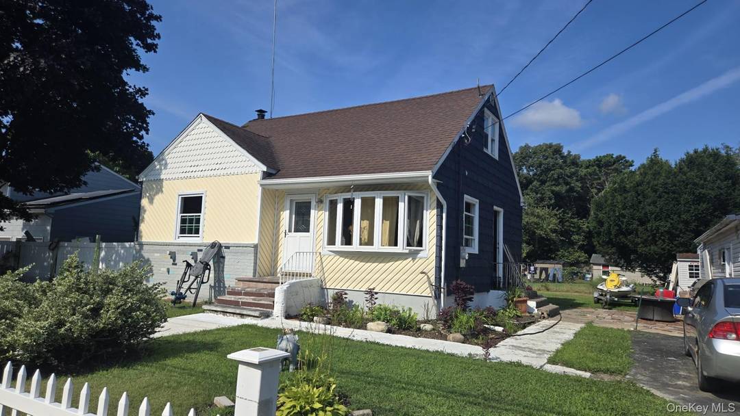 House is ready to be seen !