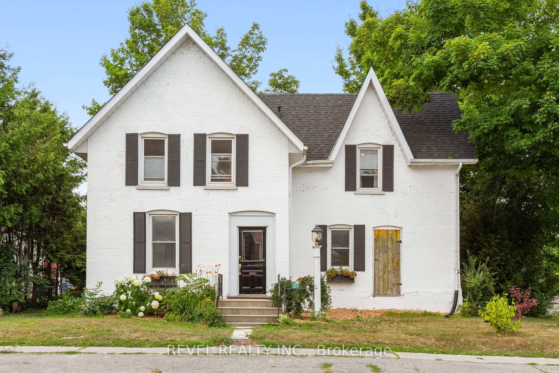 Charming Century Home in the Heart of Little Britain.