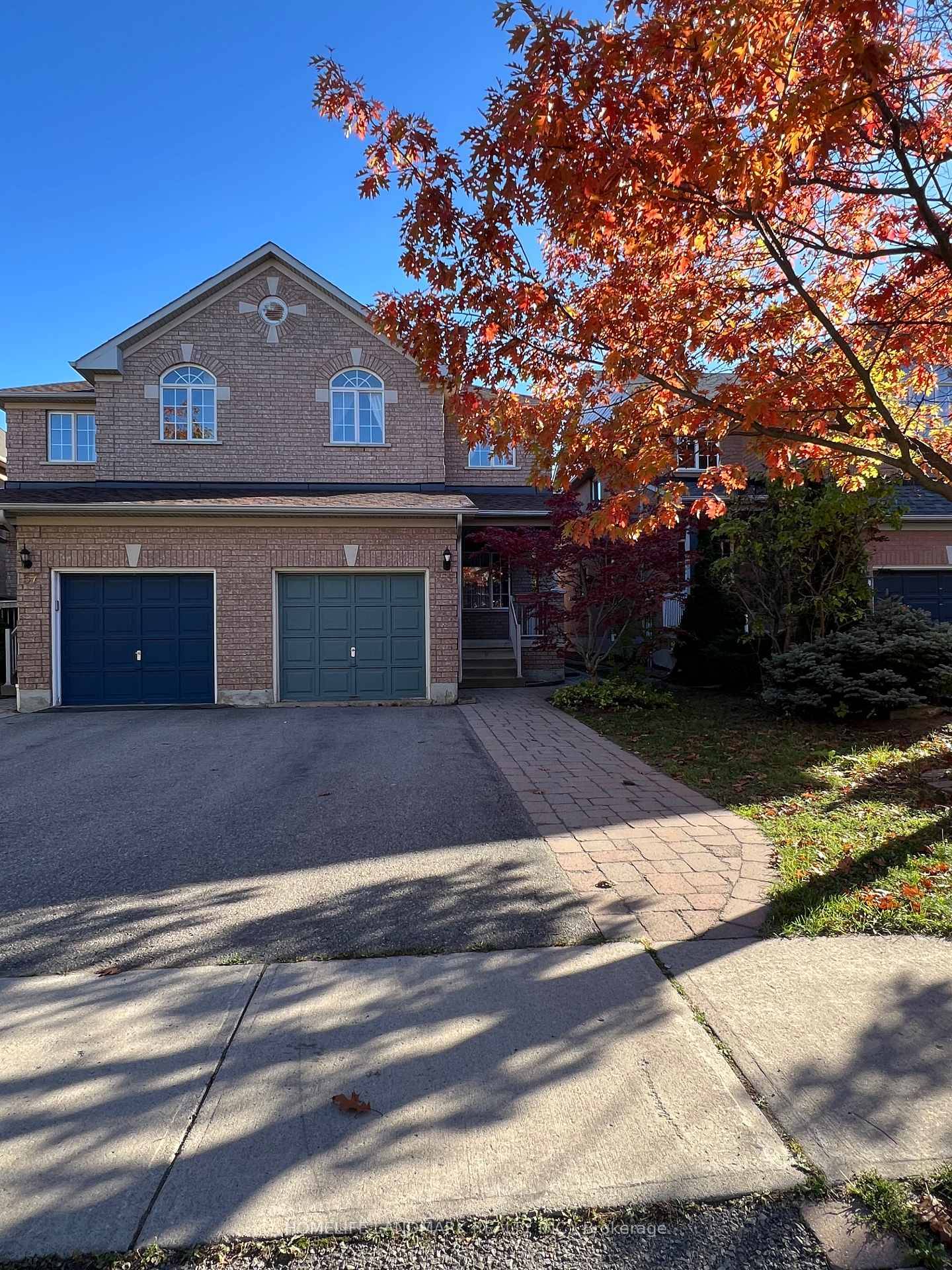 Great primary location, on the one of the best and most private street of the area, very functional layout, sun filled three bedroom house with a detailed finished basement.