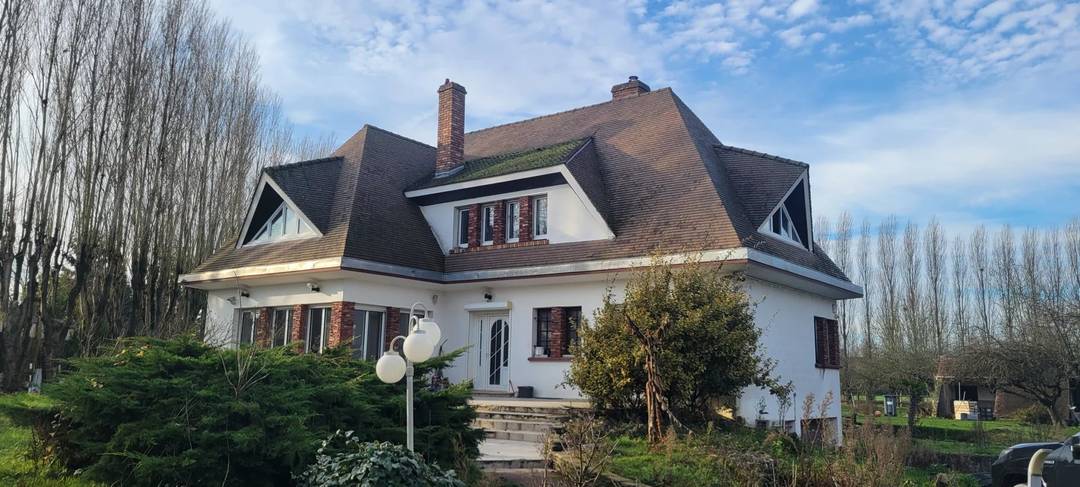 Domaine d’exception avec maison écurie – Mandres-les-Roses