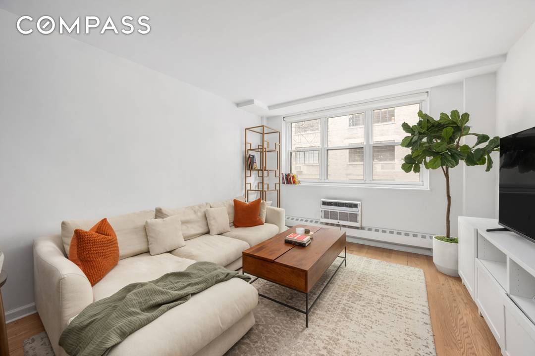 Come home to this spacious one bedroom at the exclusive Randall House, an impeccably maintained full service building in prime Greenwich Village !