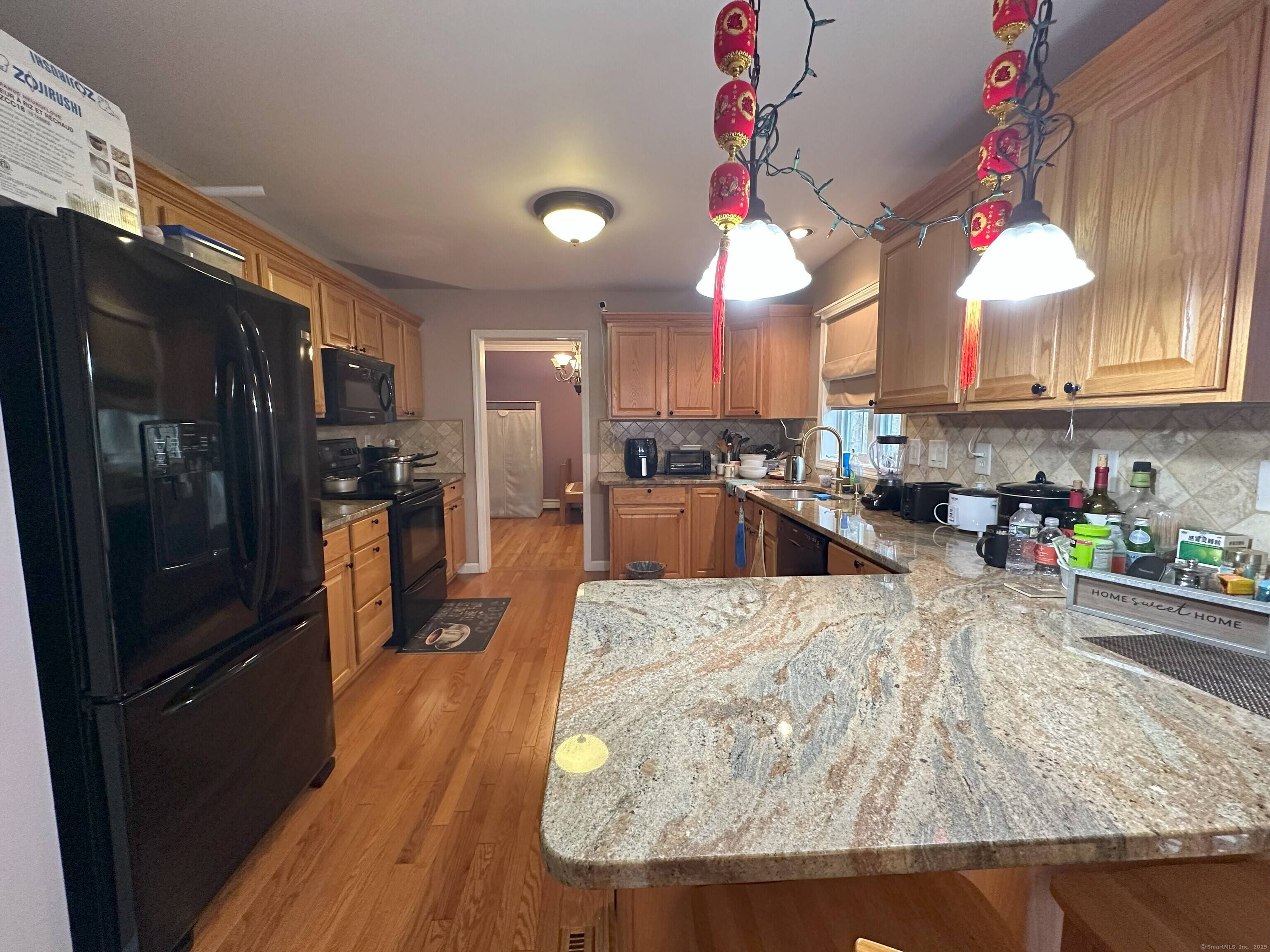A well maintained 3 bed 2.