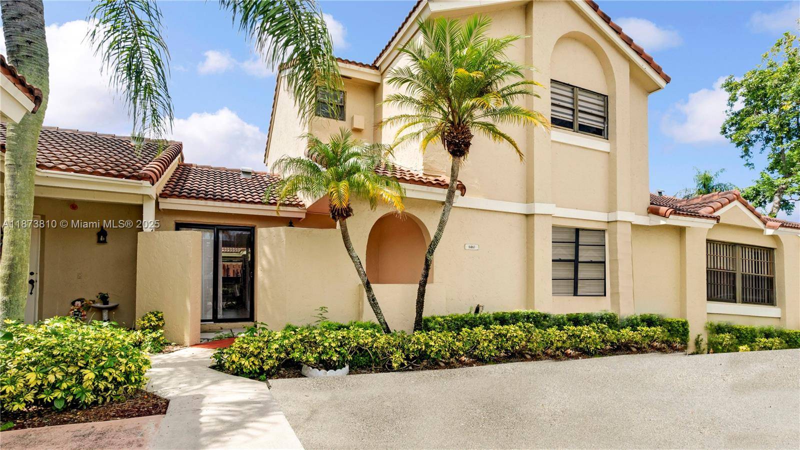 This Beautiful 3 bedroom, 3 bathroom townhouse offers incredible amenities.