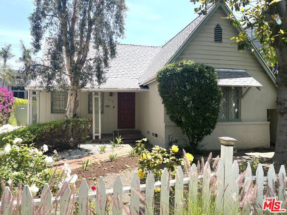716 N Citrus Ave 3BR Hancock Park La