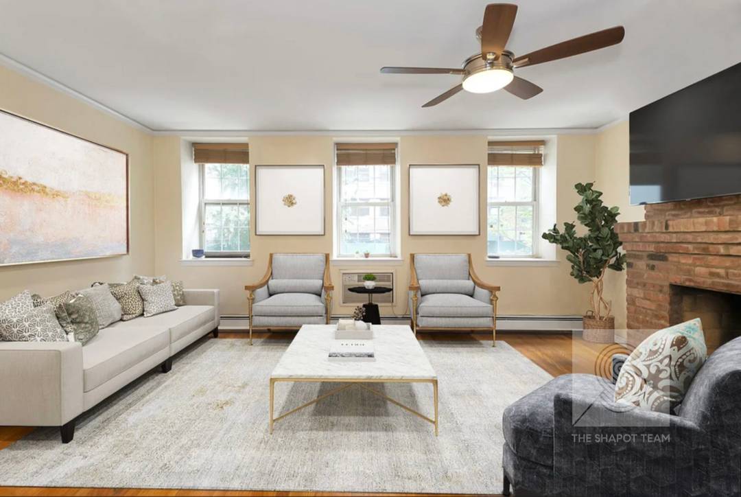 UNIQUE TURTLE BAY TRIPLEX Step into timeless charm and modern sophistication with this stunning triplex residence in the heart of Turtle Bay.