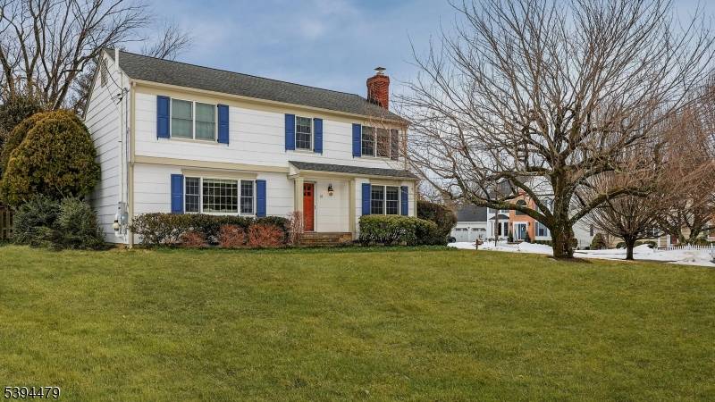 Outstanding 4 bedroom Traditional Colonial brimming with curb appeal, ideally set on a picturesque tree lined cul de sac.