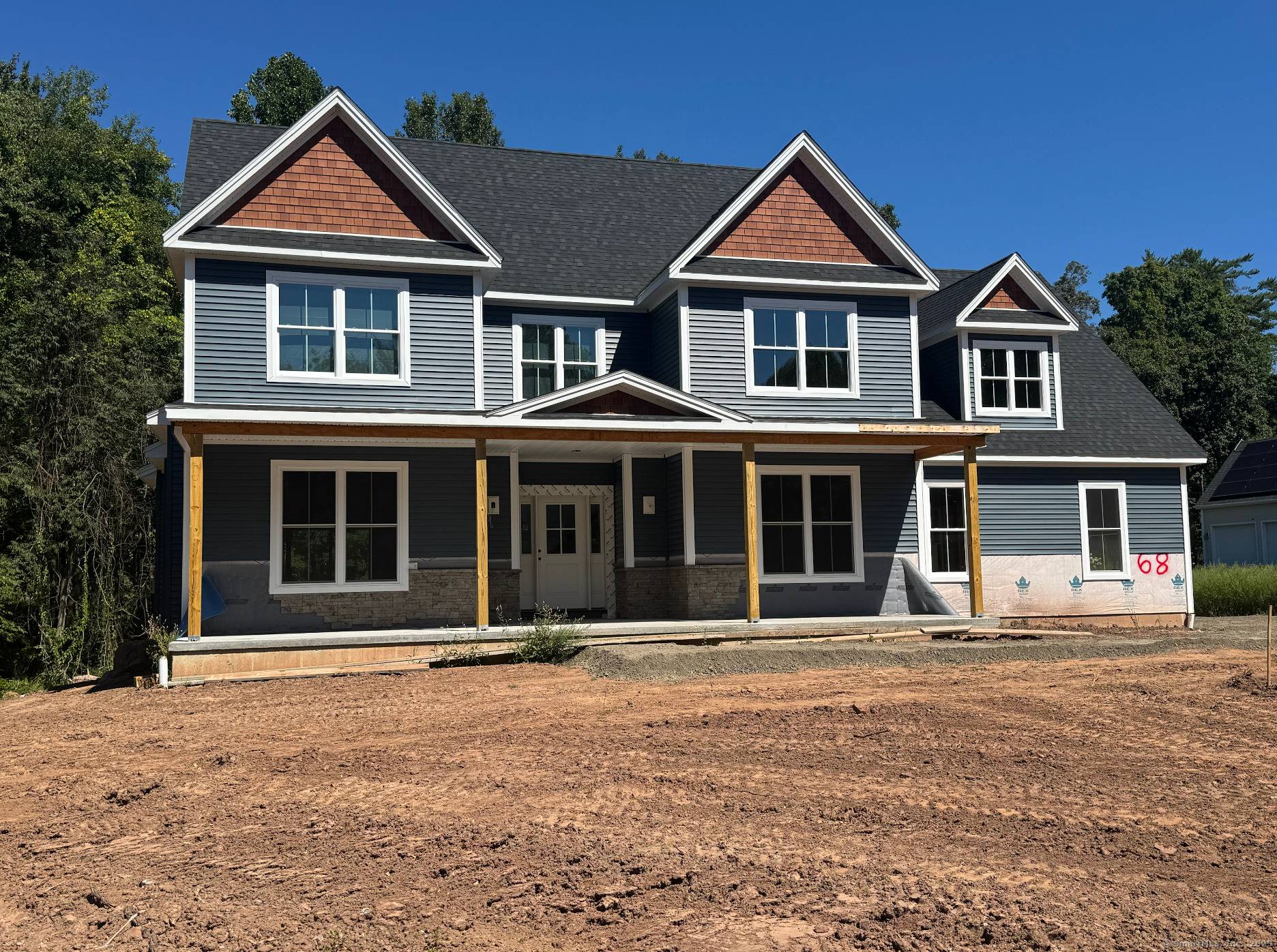 Quick delivery. Close by Christmas.