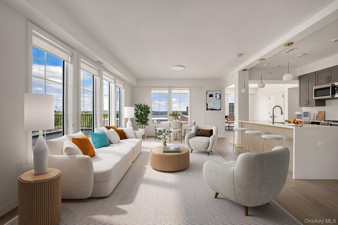 Offering one year of free storage !