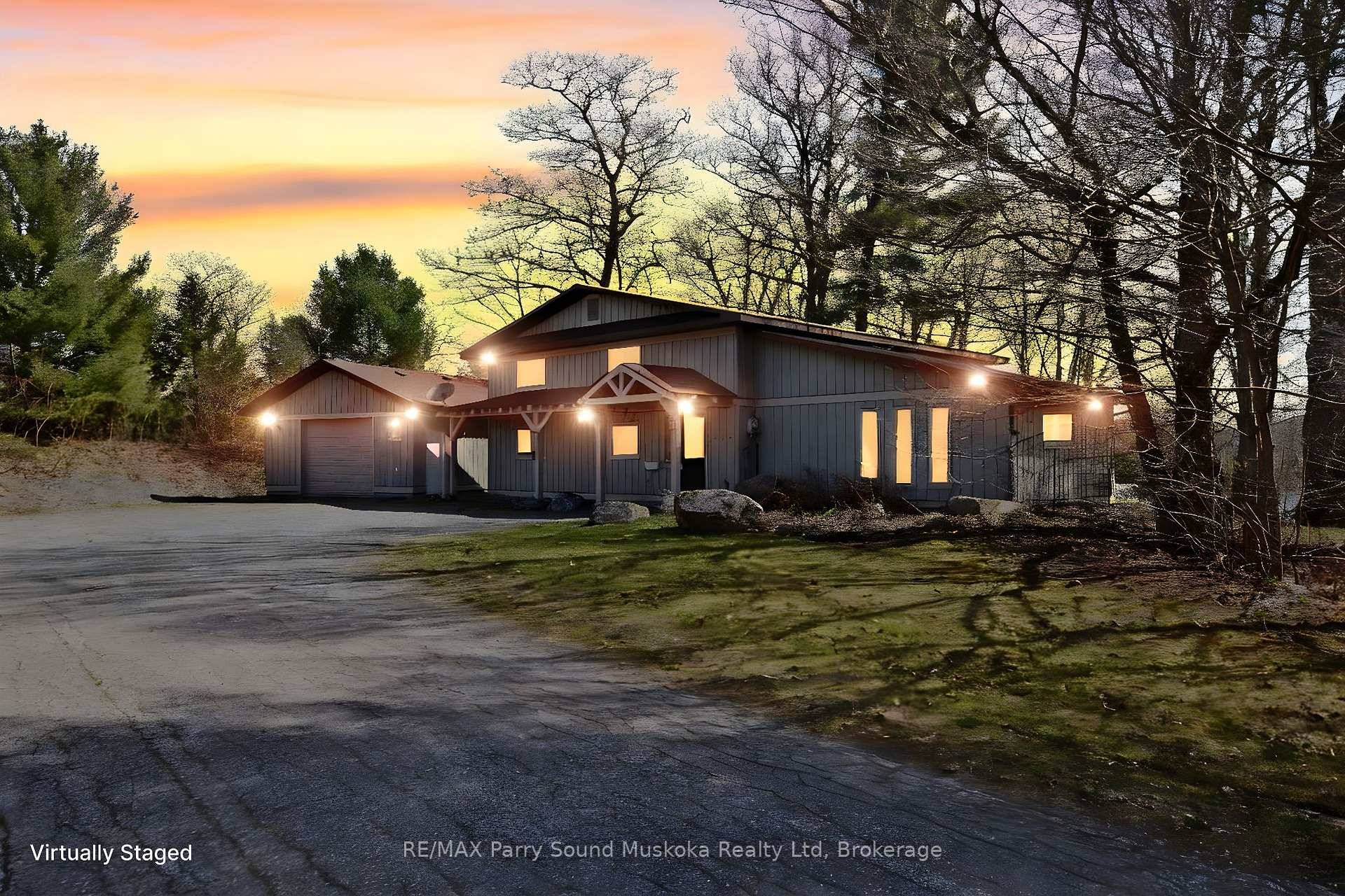 314 ft WATERFRONT on DESIRABLE BELL LAKE !