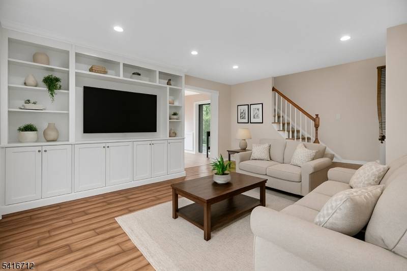 Welcome to this charming 2 bedroom, 1.