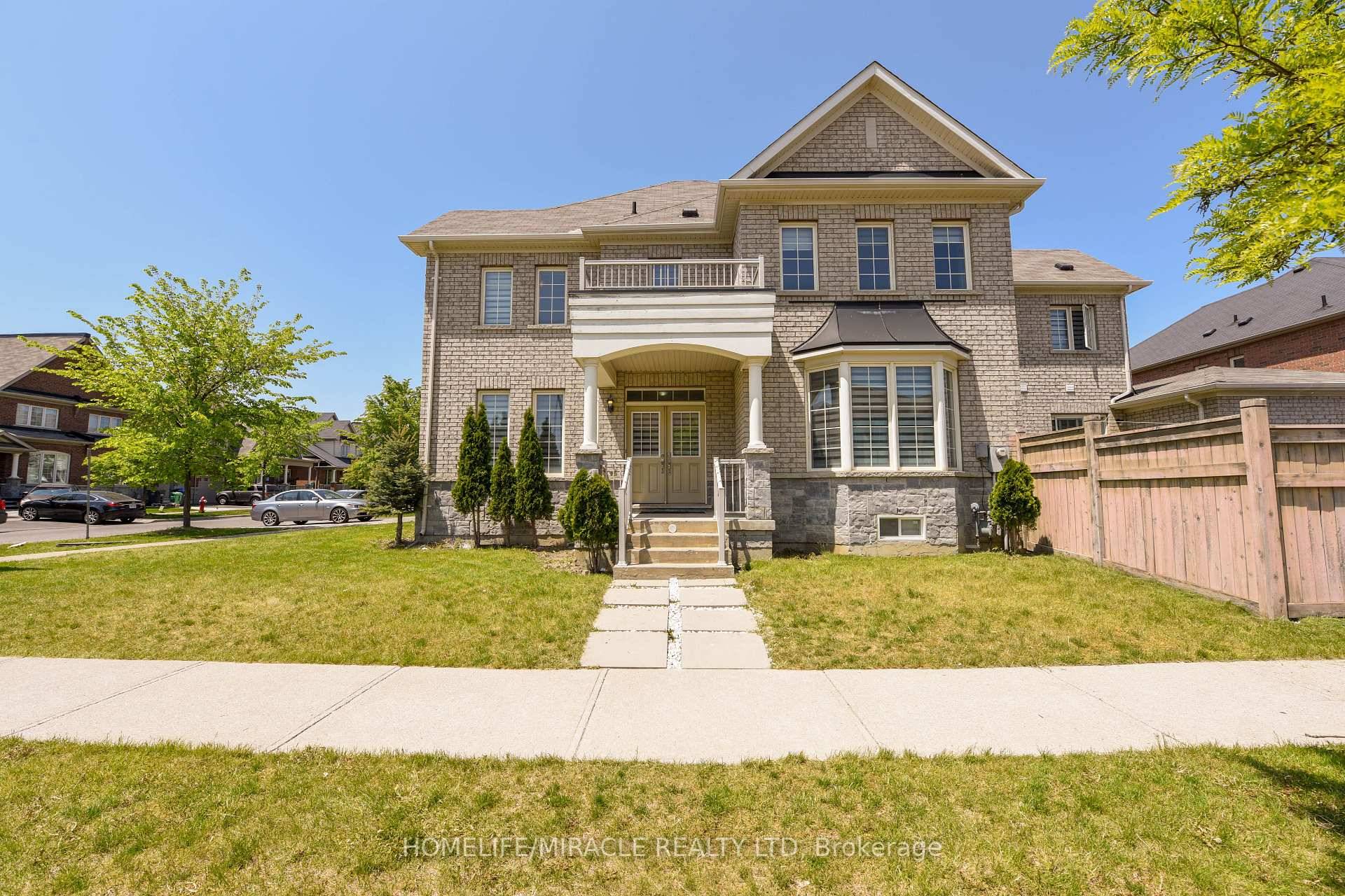 Desirable, Location to own a large Freehold Town House.