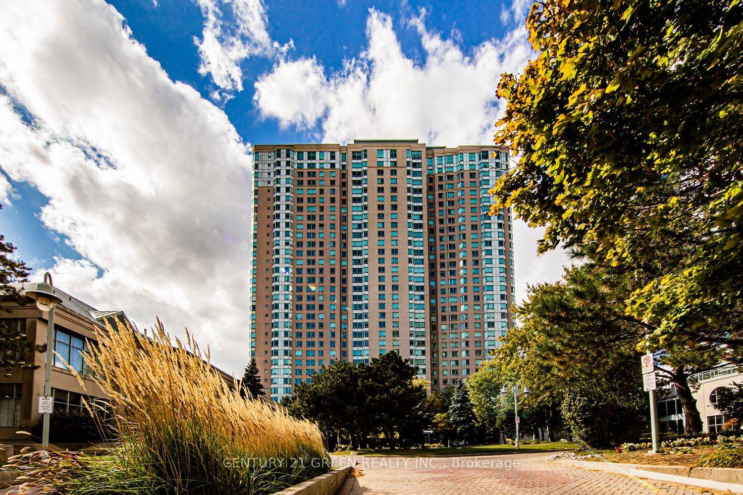 Welcome To Sophisticated City Living In This Affordable amp ; Spacious 1 Bedroom, 1 Bath, 1 Parking TRIDEL Condominium Located In Unbeatable Central Scarborough Location.