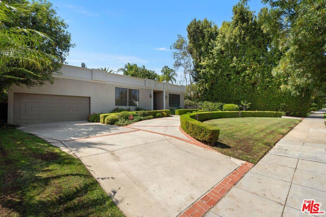 519 N Rexford Dr 4BR Beverly Hills Post Office | B.H.P.O. La