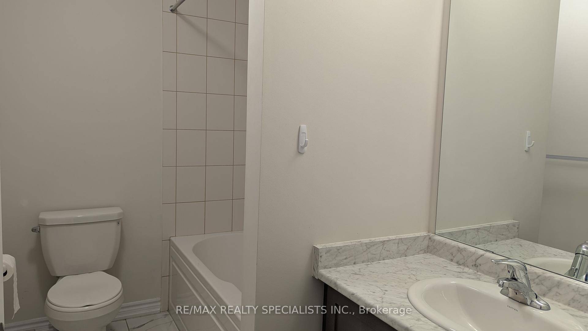 Absolutely Beautiful 4BR Detached Home In Family Friendly Wynfield Community.