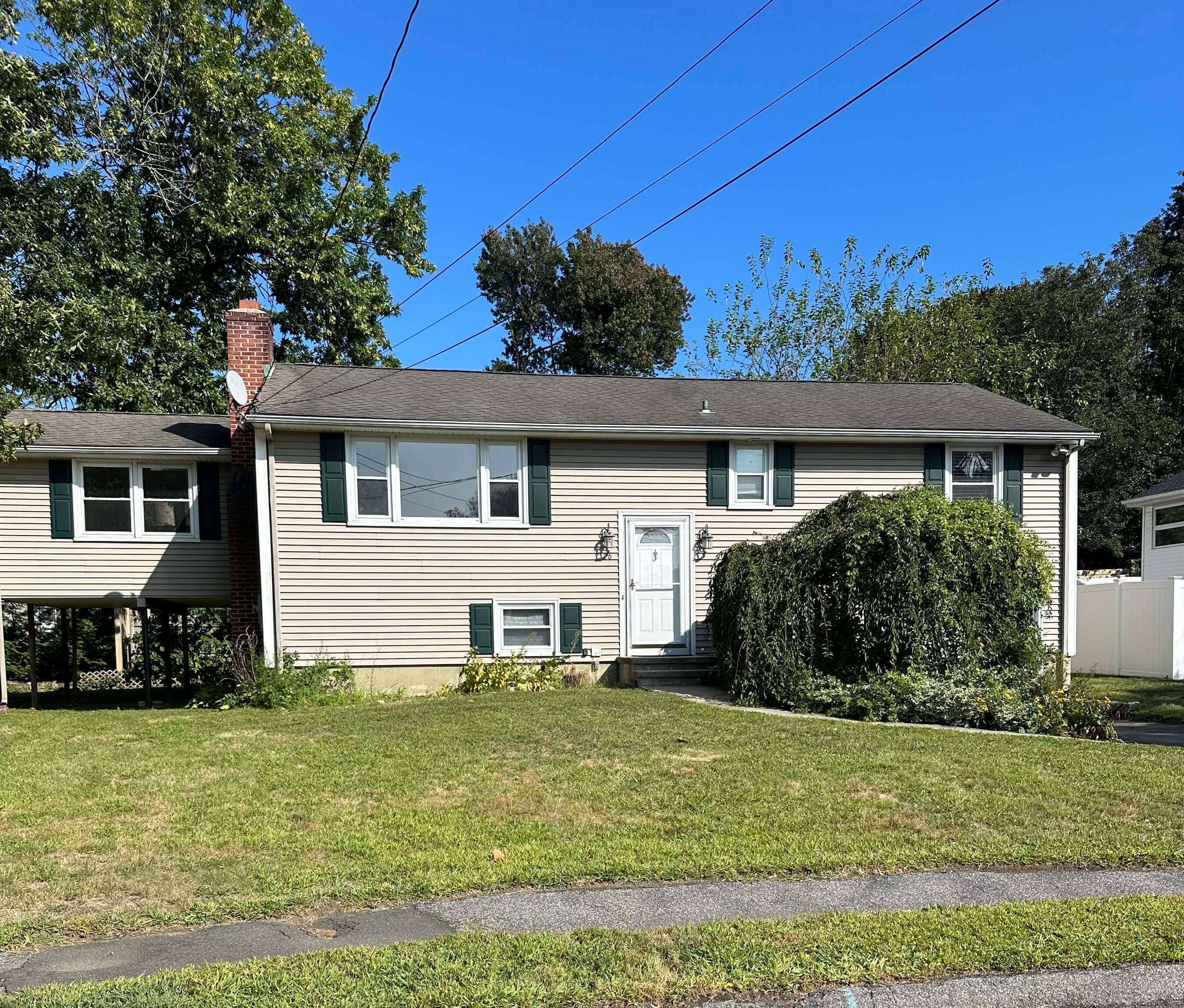 Immaculate 3 bedroom 2 full bath home on Cul de Sac !