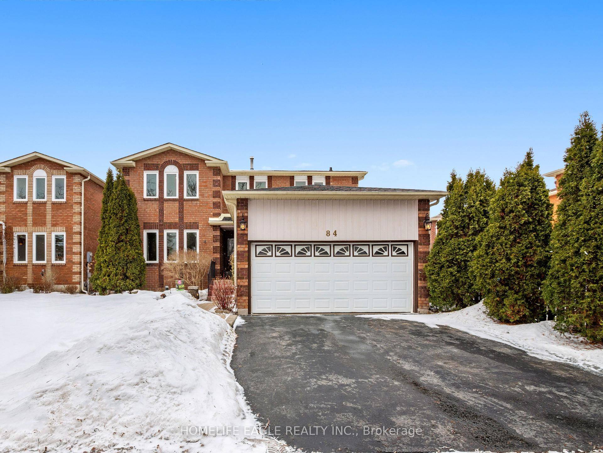 The Perfect 4Bedroom amp ; 4Bathroom Detached Located In Richmond Hill's Family Friendly Devonsleigh Community Premium 44FT Frontage Beautiful Curb Appeal W Brick Exterior Expansive Windows, Double Main Entrance Drs ...