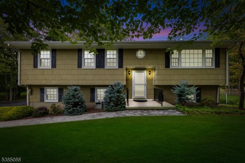 Welcome to 541 Garretson Rd !