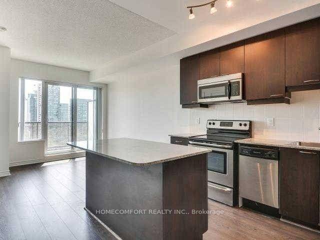 Great Location In The Heart Of Mississauga !