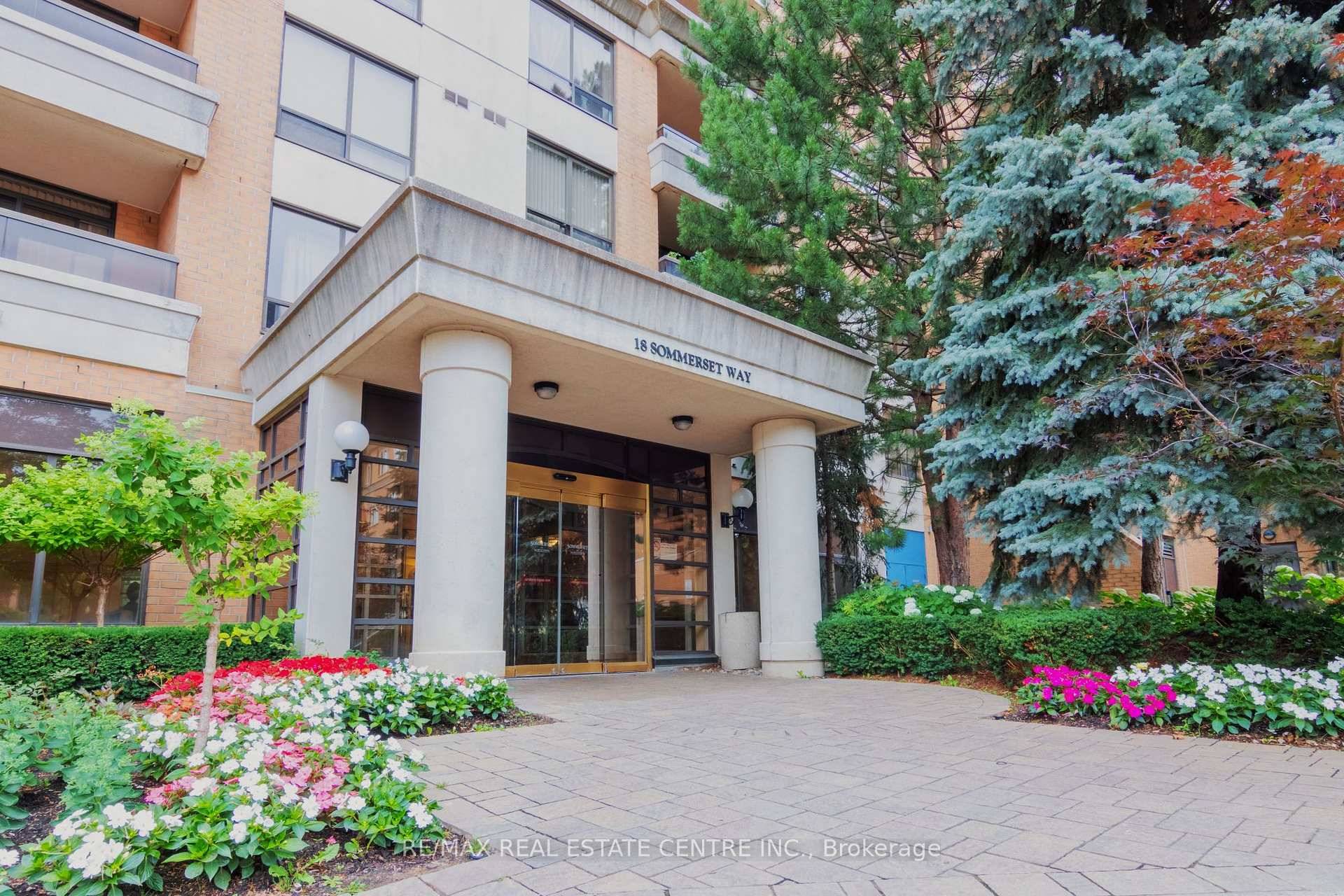 Luxurious Tridel Build ; Extremely Well Managed Building In The Heart Of North York.