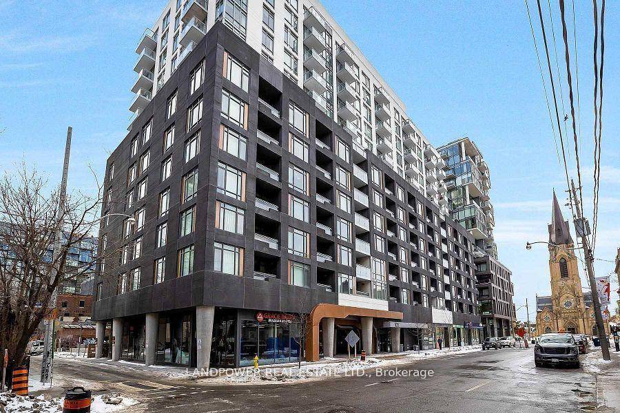 Luxury Condominium Musee in Prime King West Location Open Concept, Urban Living Space Spacious Den with Closet Can Be Used As 2nd Bedroom For A Growing Family or Home Office ...
