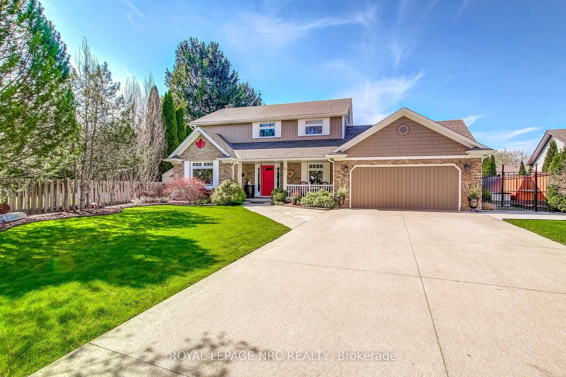 Elegant Family Living in Garrison VillageWelcome to 3 Lower Canada Drive, a fully renovated residence in the heart of Garrison Village one of Niagara on the Lakes most prestigious and ...