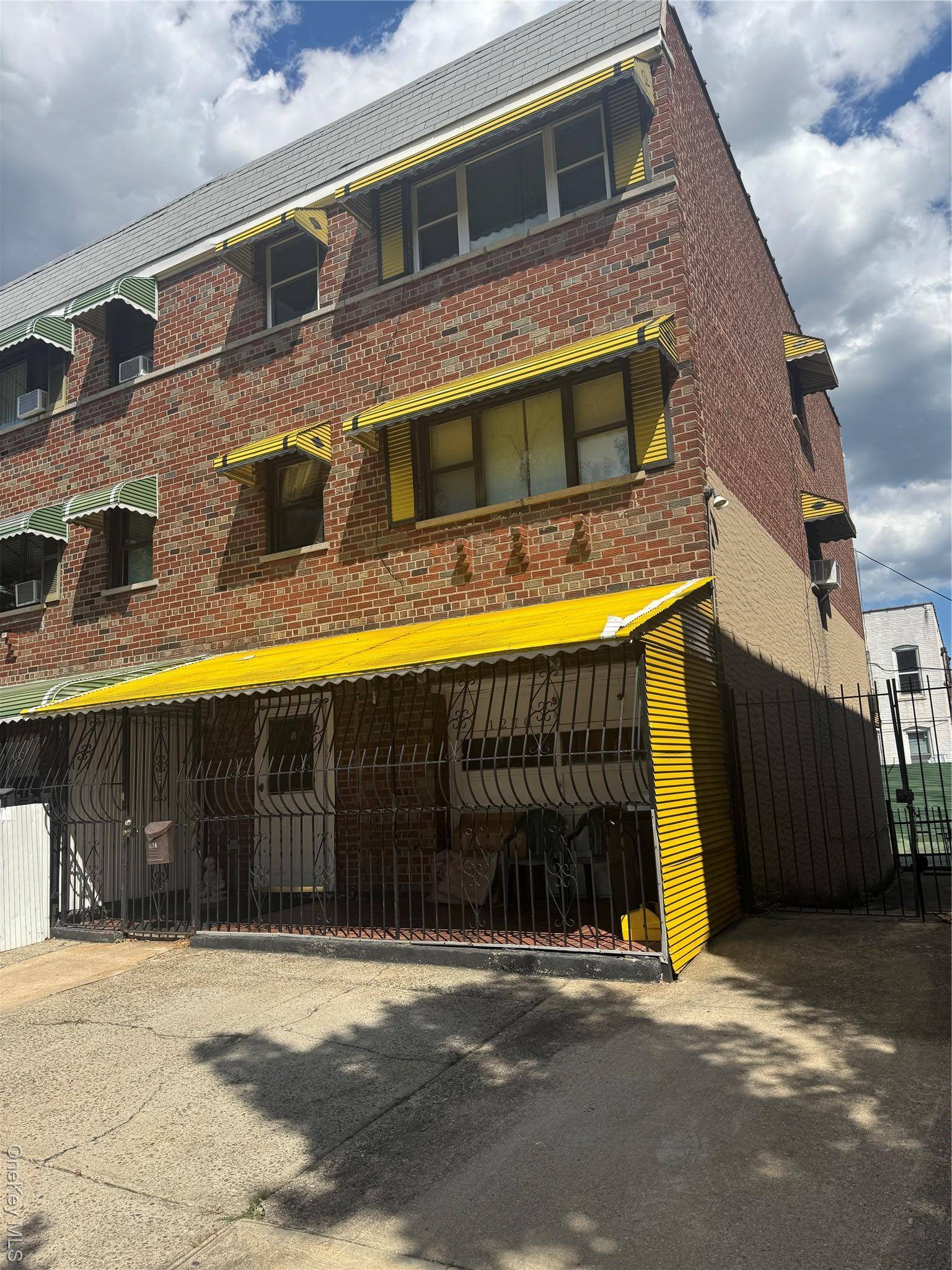 Situated in the vibrant Park Versailles neighborhood, 1270 Rosedale Avenue is a well appointed three family brick residence that blends income potential with classic Bronx appeal.