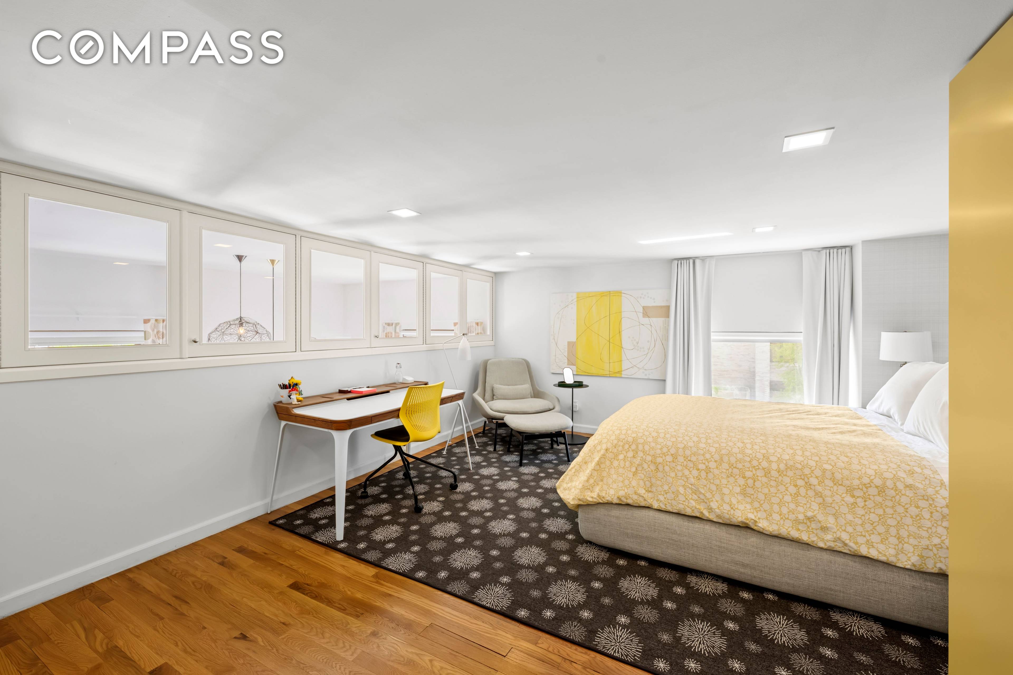 A unique offering at The Rutherford, one of NYC's most elegant and historically significant pre war buildings set alongside picturesque Stuyvesant Park.