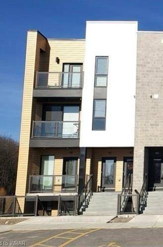 Beautiful 3 Bedroom amp ; 2 Washroom Townhome bungalow style, Open Concept kitchen with quartzcounter tops and stainless steel appliances.