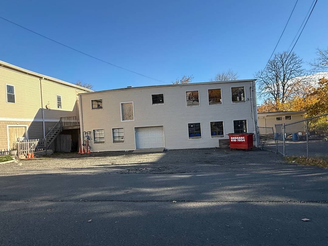 Exceptional commercial opportunity in the heart of Danbury !