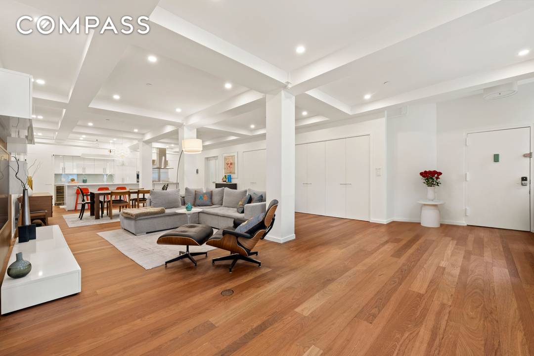 Welcome to 110 Duane Street, Apt.