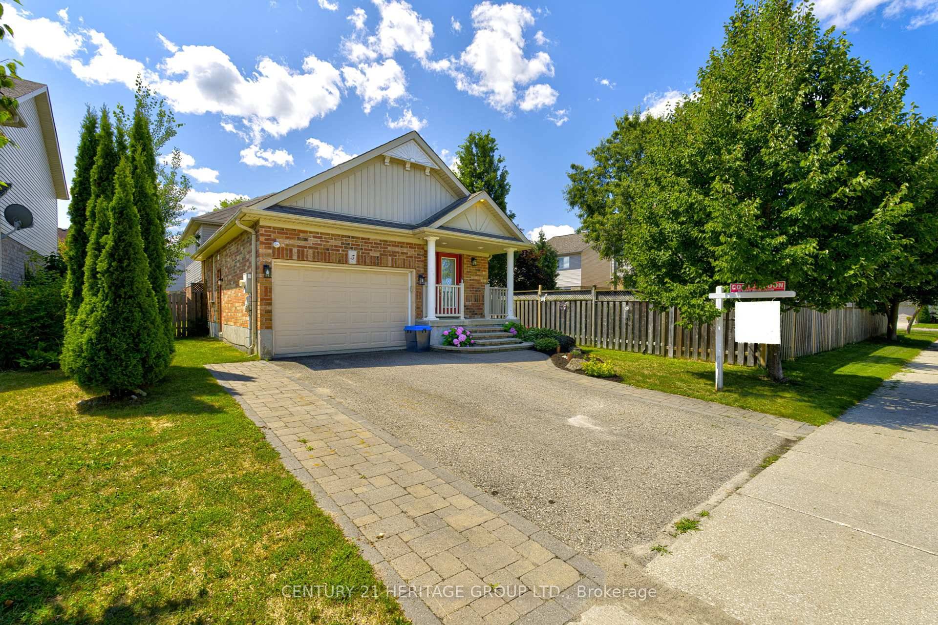 Welcome to this spacious and immaculately maintained four level backsplit, designed for comfortable, carpet free living.