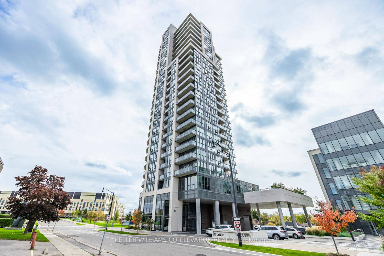 Welcome to luxury with a view !