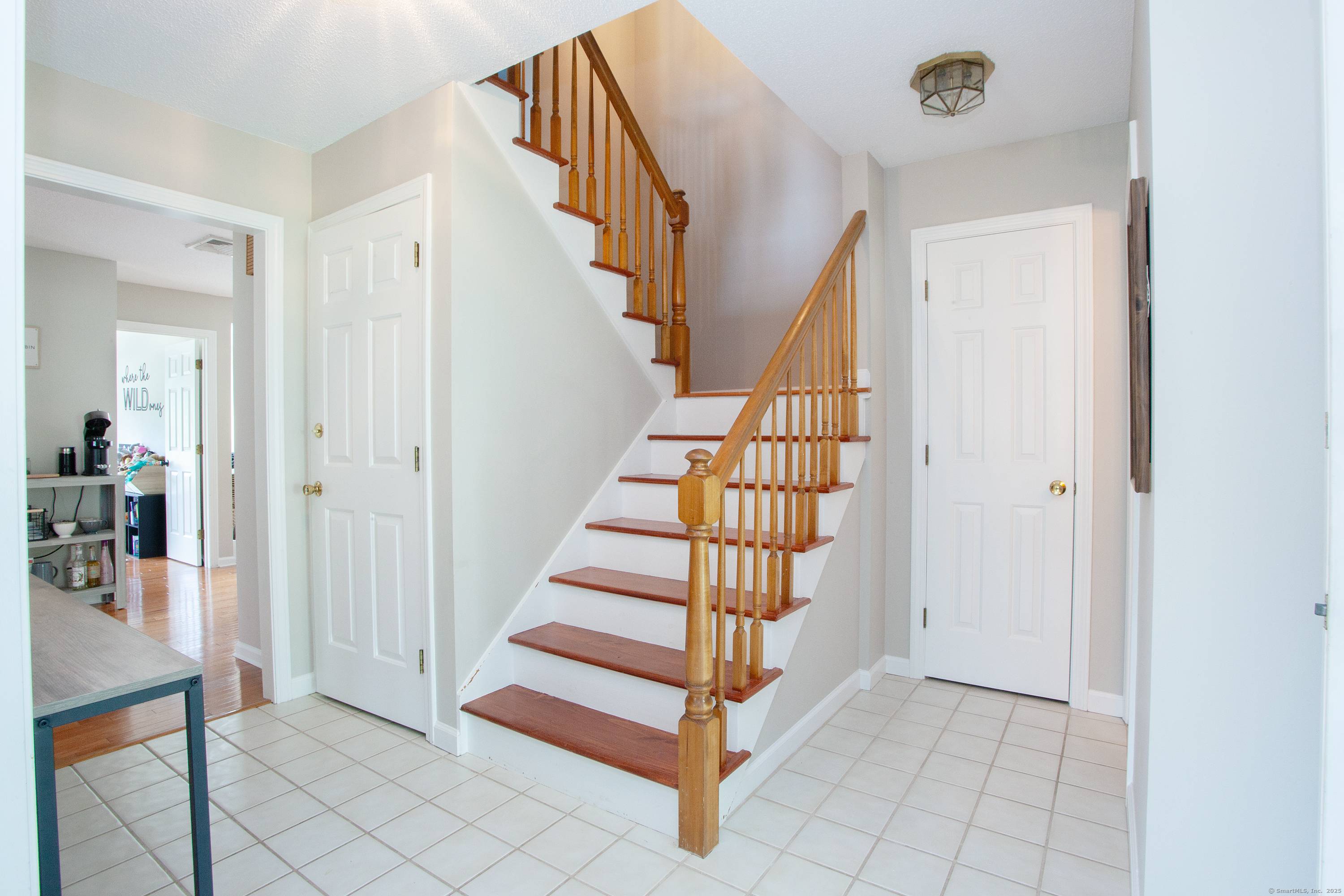 Welcome to 39 Quail Run Lane nestled in desirable Sinnott Farm known for its tranquil atmosphere and well kept surrounding This inviting 4 bedroom, 3 bath home offers a flexible ...