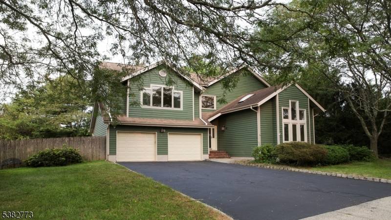 Space abounds in this 6 bedroom, 2.