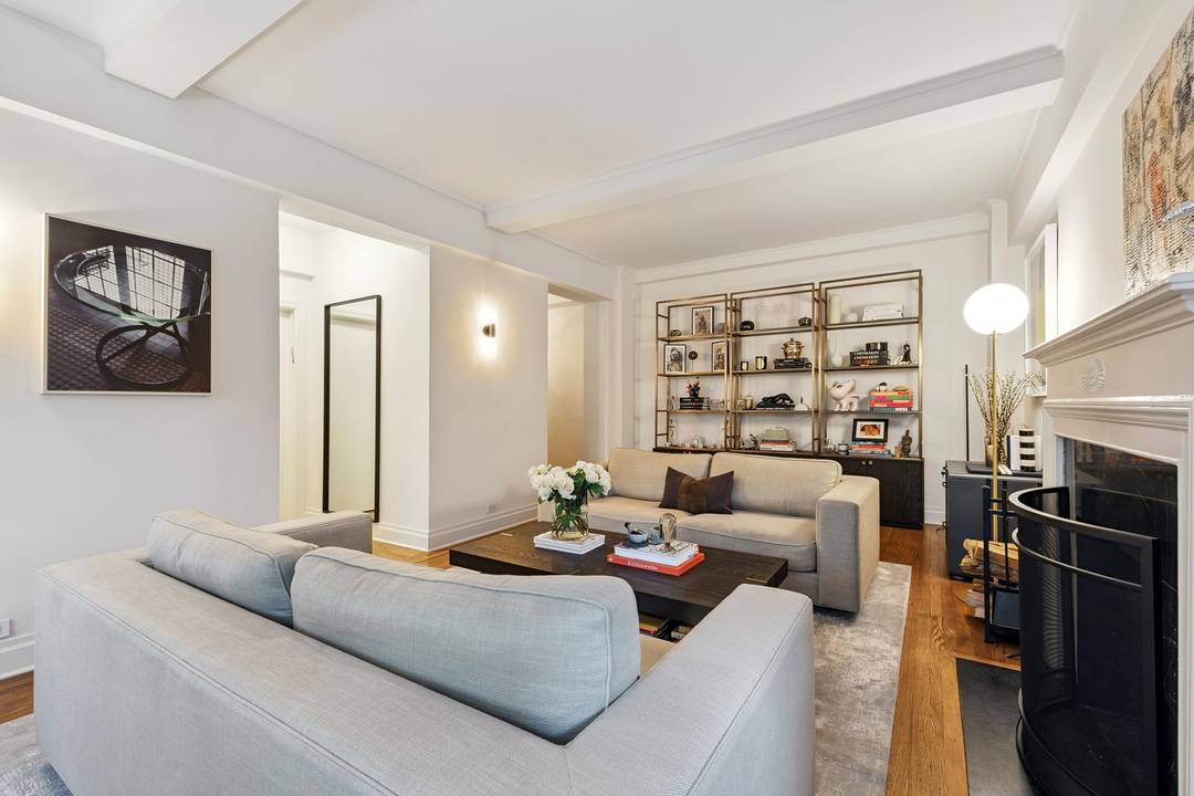 Welcome to this beautifully renovated prewar 1 bedroom residence at 242 East 19th Street, a full service Art Deco co op in the heart of Gramercy Park.