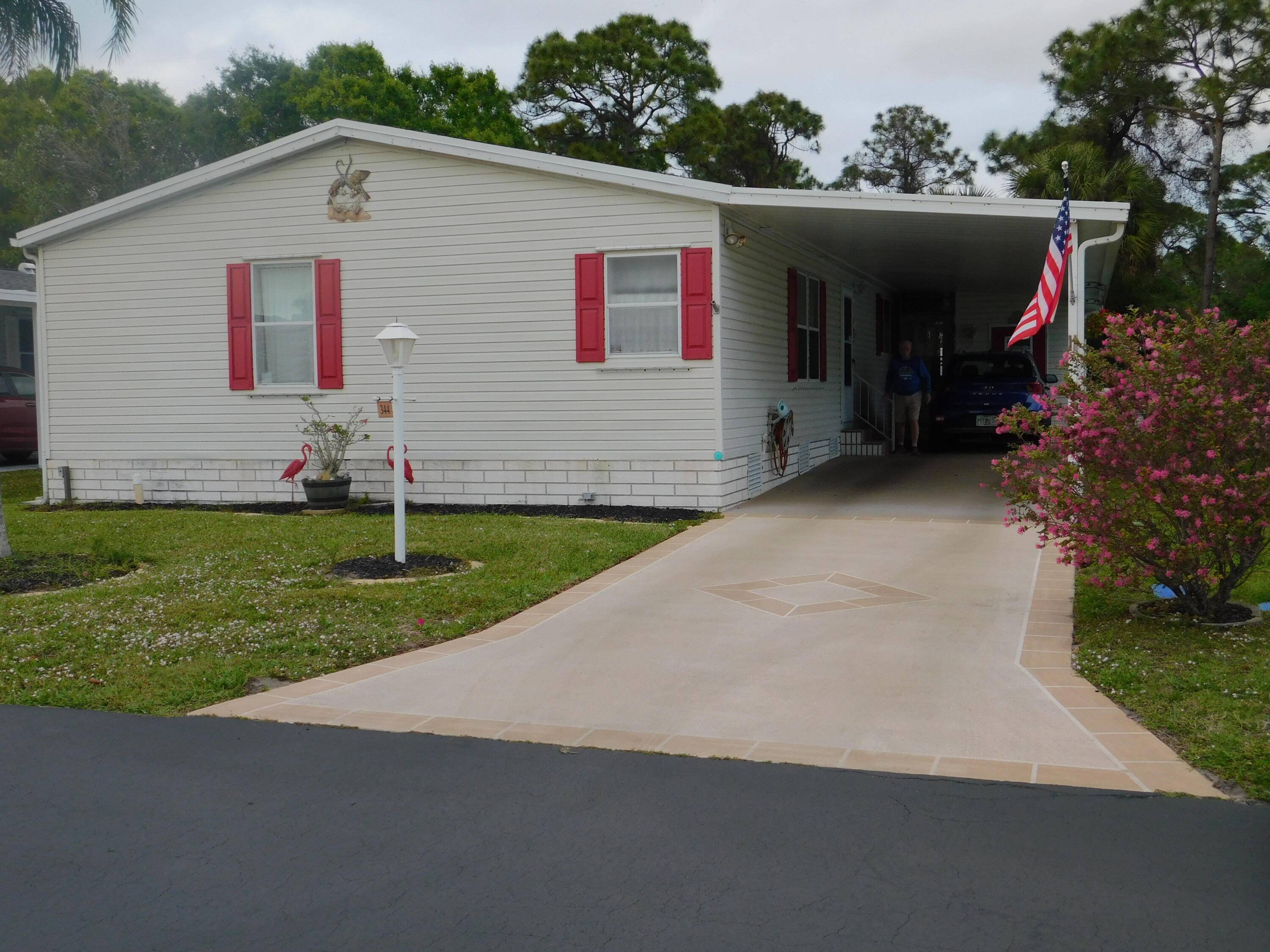 Here is the HOME you've been waiting to call HOME !