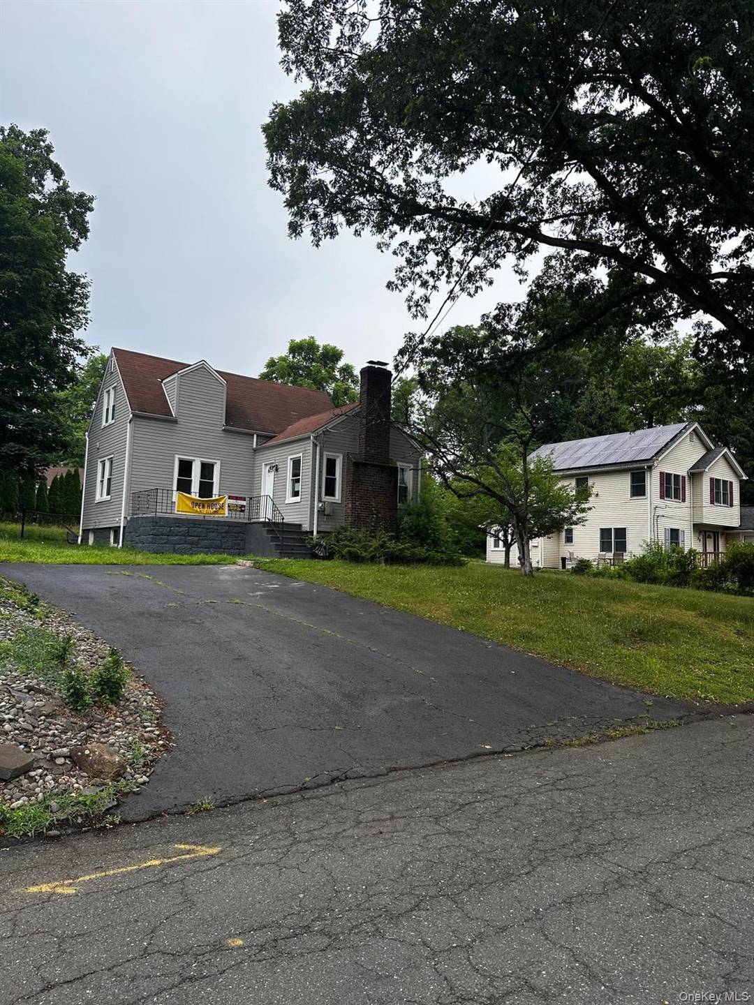 EXCELLENT HOUSE FOR A SMALL FAMILY OR A FIRST HOME BUYER.