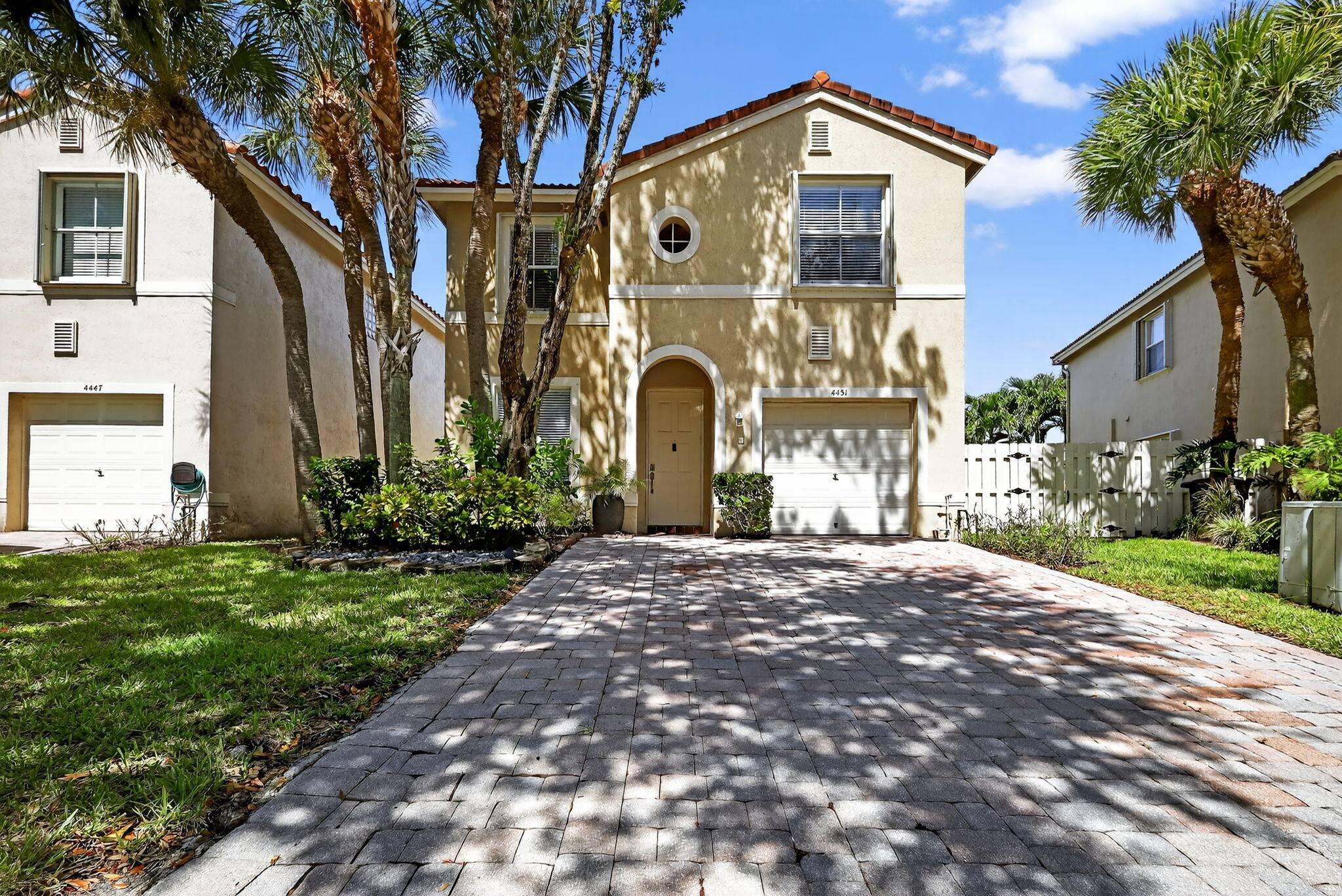 Welcome to this beautifully maintained 3 bedroom, 2.